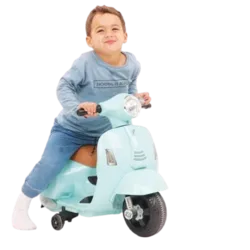 הוספה הראשונה שלי קטנוע ממונע צבע ירוק