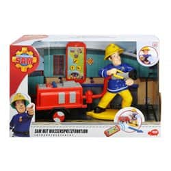 סמי הכבאי - יורה מים על שלט