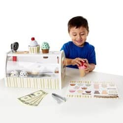 דוכן גלידה מעץ מבית מליסה ודאג - Melissa and Doug
