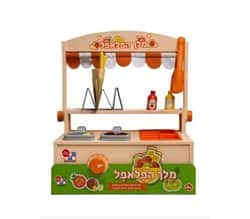 יריד האוכל לילדים: דוכן פלאפל עשוי עץ הכולל 54 חלקים למשחקי דמיון טעימים