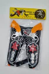 זוג נרתיקים ואקדחים